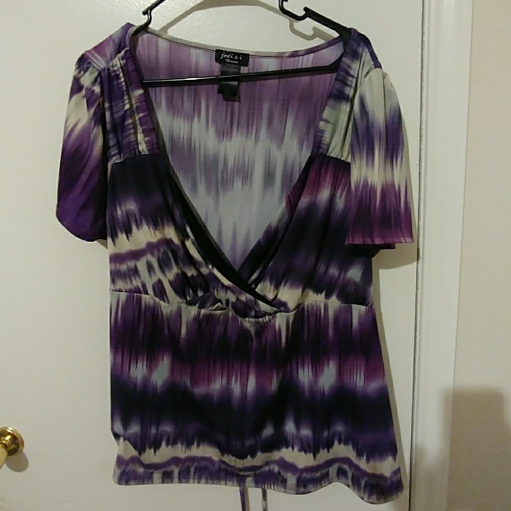 Dress top Needs to go